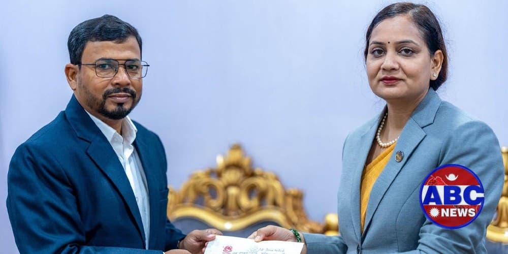नेपाल फार्मेसी परिषद्को अध्यक्षमा कादिर आलम नियुक्त स्वास्थ्यमन्त्री मन्त्रीस्तरीय निर्णयबाट नियुक्ति; मन्त्रालयमा शपथ ग्रहणपछि आजै पदबहाली गर्दै - Image 5