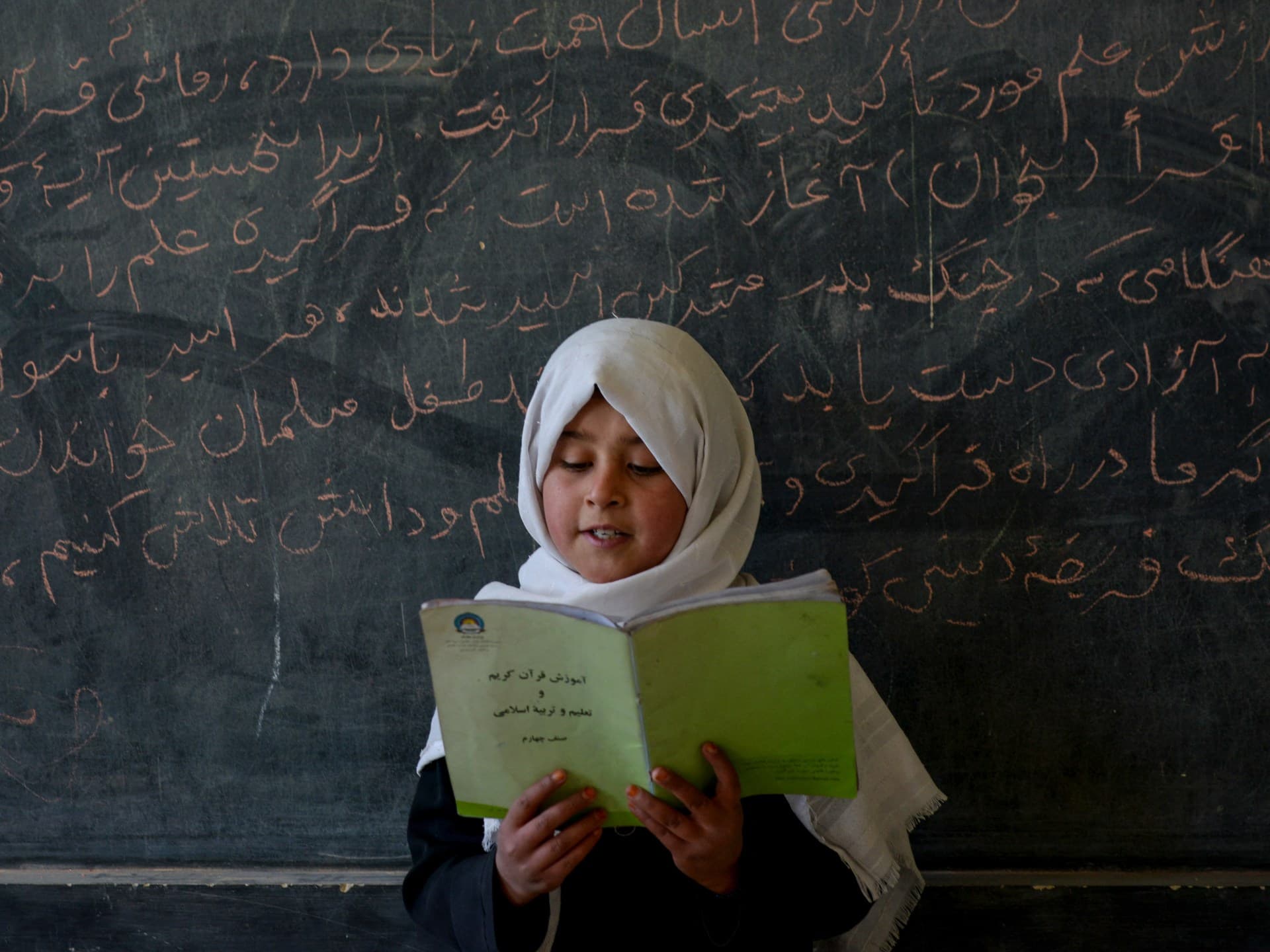 UNESCO Reports 2.4 Million Afghan Girls Denied Secondary Education - Image 1