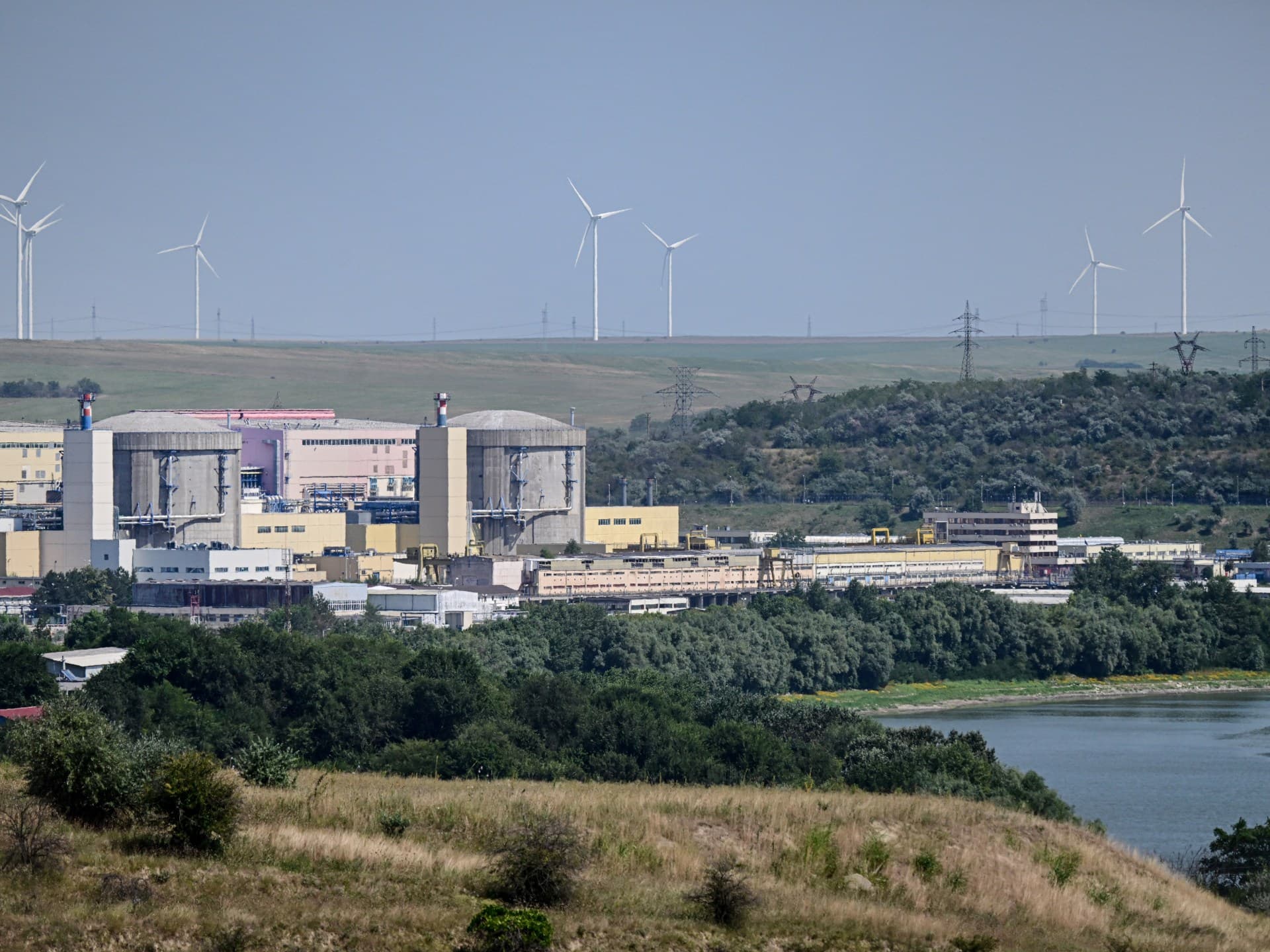 Low Danube River Levels Force Shutdown of Romanian Nuclear Plant - Image 1