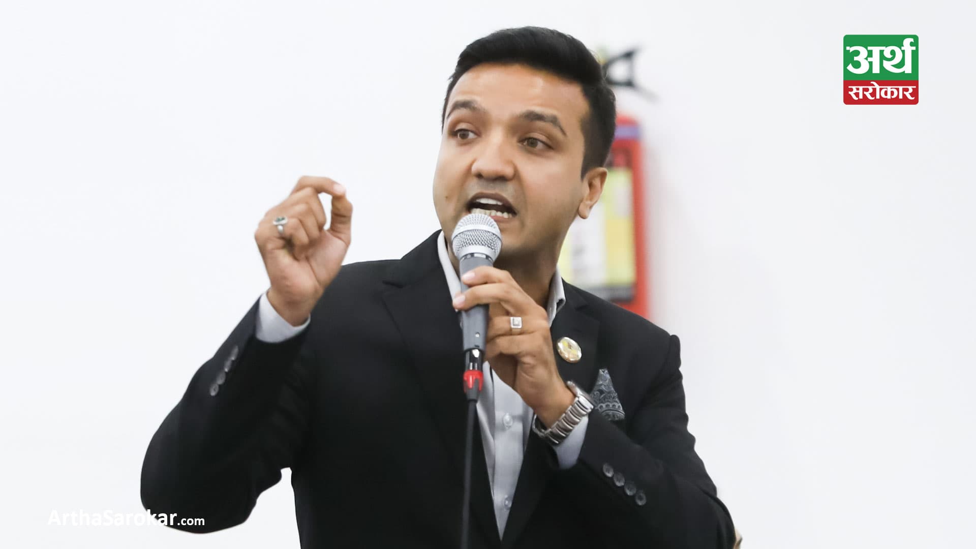 ट्रम्पका पूर्व निजी वकिल टोड ब्लान्च महान्यायाधिवक्ता नियुक्त - Image 5