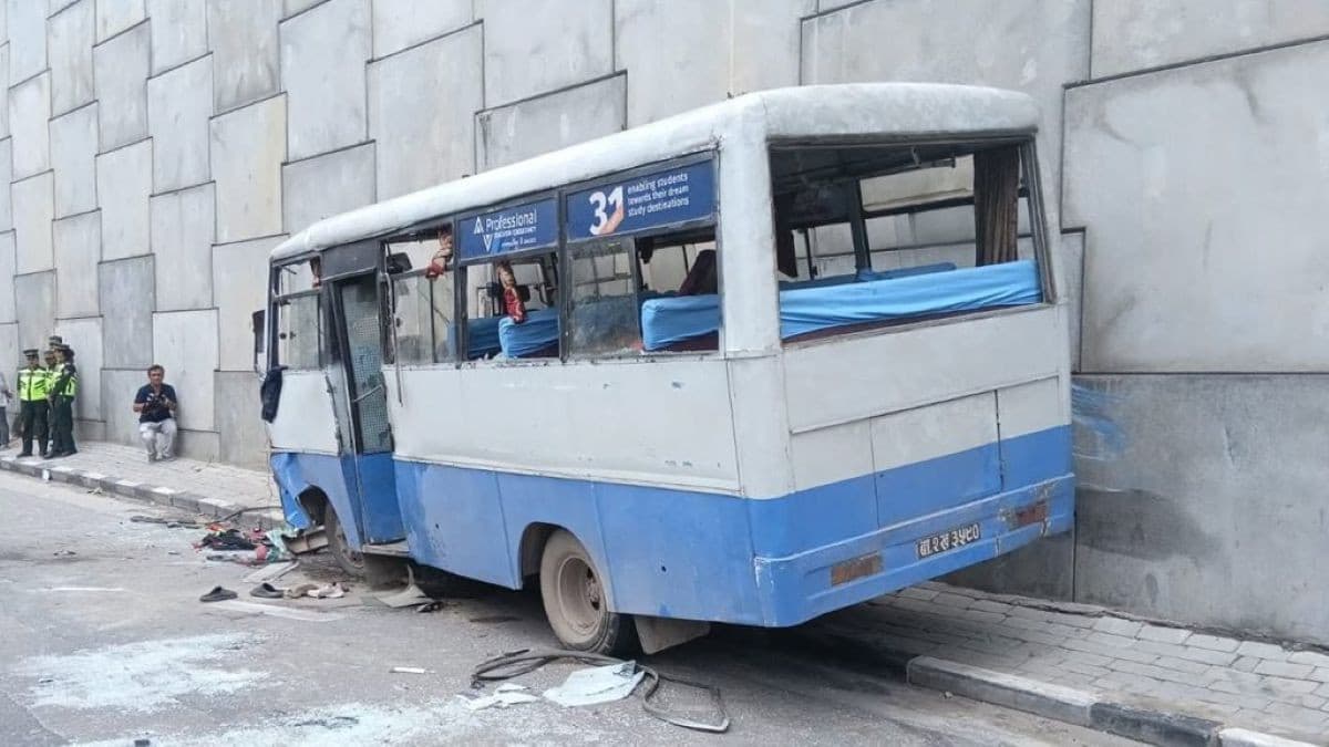 ग्वार्कोमा बस दुर्घटना हुँदा एक जनाको मृत्यु - Image 1