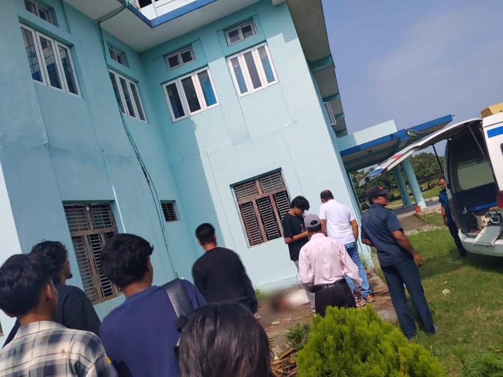 सुदूरपश्चिम विश्वविद्यालयको छतबाट हाम फालेका युवकको मृत्यु - Image 3