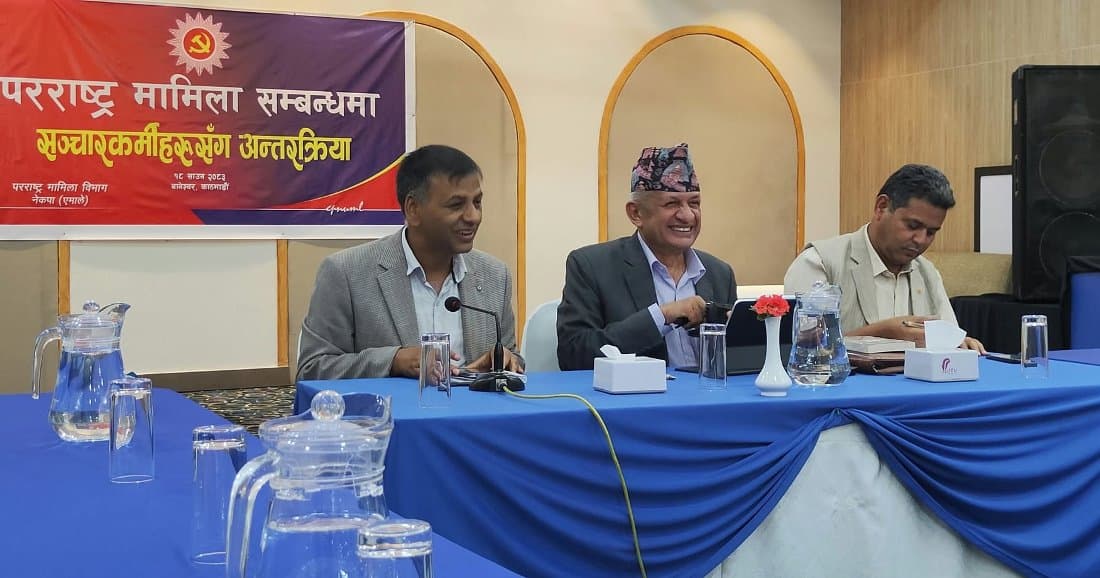 श्रमदानबाट सडक सुरक्षित बनाउन जुटे स्थानीय - Image 73