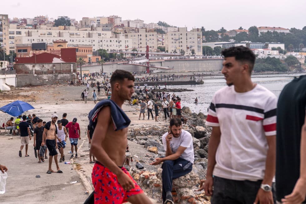 Tens of Thousands Flee Morocco for Ceuta Amid Desperation - Image 1