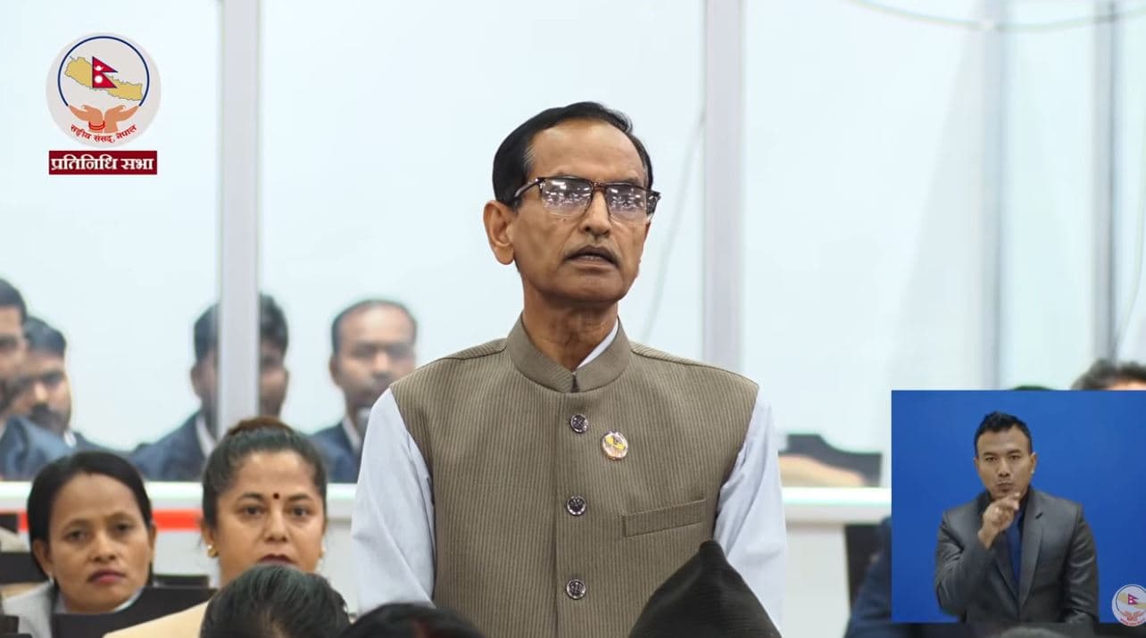 कोशीका बहुमत सांसदले साथ नदिएपछि हिक्मतलाई निरन्तता दिन बाध्य भए ओली - Image 3