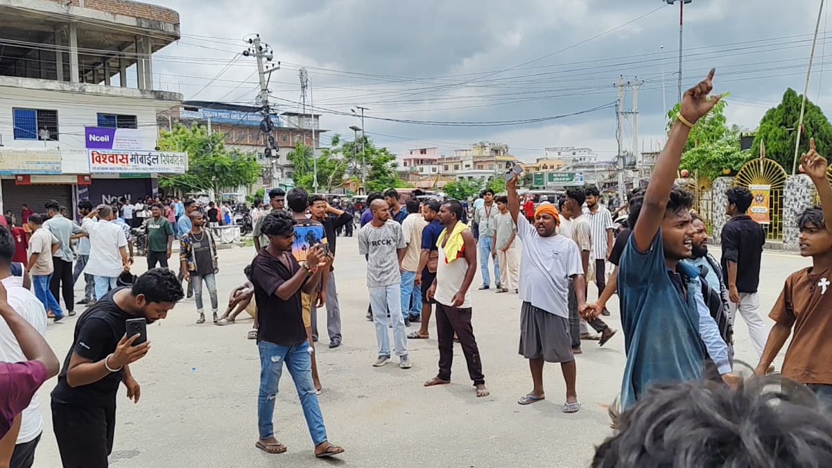 वारुणयन्त्र बिग्रिएपछि भद्रपुरमा आपतकालीन सेवा बन्द - Image 34