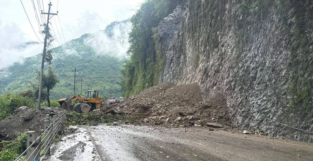 सार्वजनिक यातायातमा अब सरकारले निजीक्षेत्रसँग पीपीपी मोडेलमा लगानीको साझेदारी गर्ने - Image 20